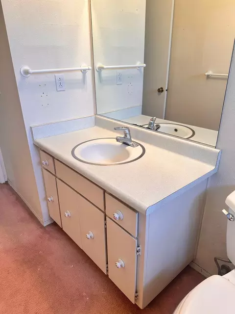 Bath - 3207 Terry Way, Carmichael, CA 95608 photo 3 of 5
