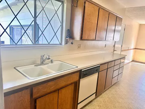 Kitchen - 3207 Terry Way, Carmichael, CA 95608 photo 3 of 4