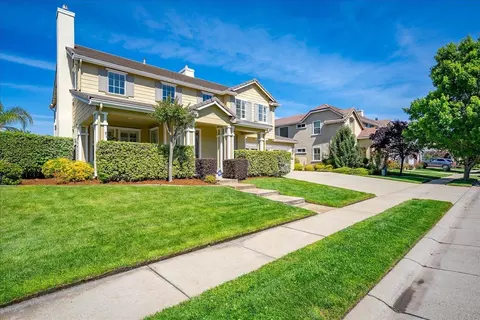 8704 Tapaderas Loop, Roseville, CA 95747