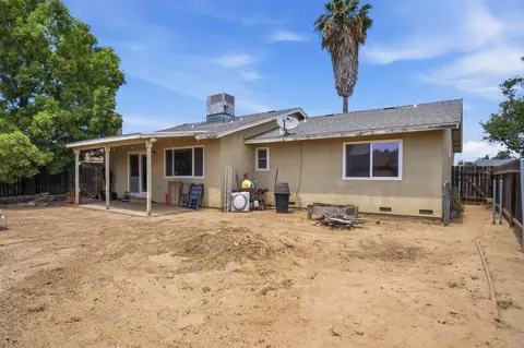 Exterior - 2000 Don Pedro Rd, Ceres, CA 95307 photo 4 of 5