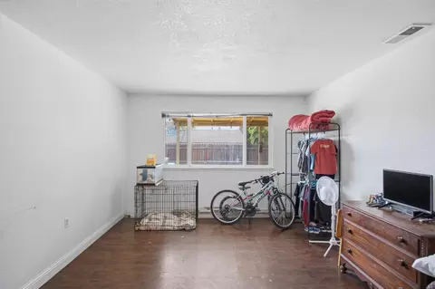 Bedroom - 2000 Don Pedro Rd, Ceres, CA 95307 photo 1 of 5