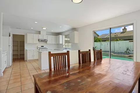 Dining - 784 Bogetti Ln, Tracy, CA 95376 photo 4 of 4