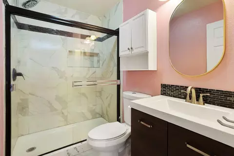 Bath - 784 Bogetti Ln, Tracy, CA 95376 photo 3 of 3