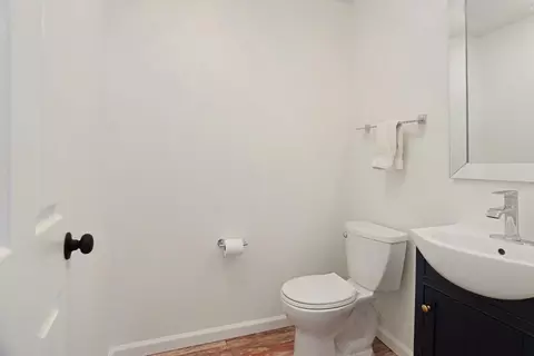 Bath - 784 Bogetti Ln, Tracy, CA 95376 photo 1 of 3