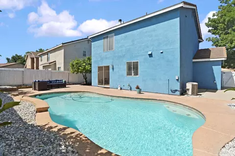 Exterior - 784 Bogetti Ln, Tracy, CA 95376 photo 8 of 11