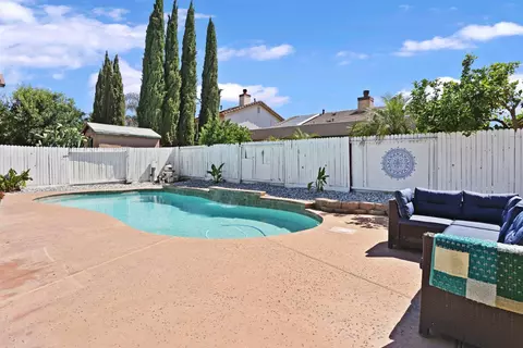 Exterior - 784 Bogetti Ln, Tracy, CA 95376 photo 10 of 11