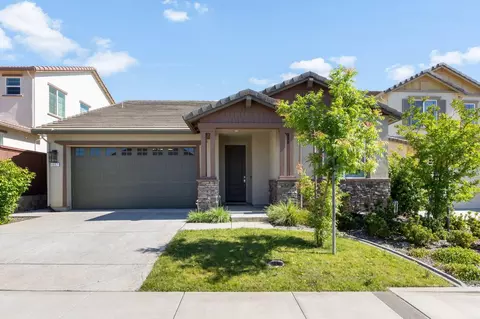 4657 S Hills Dr, Folsom, CA 95630
