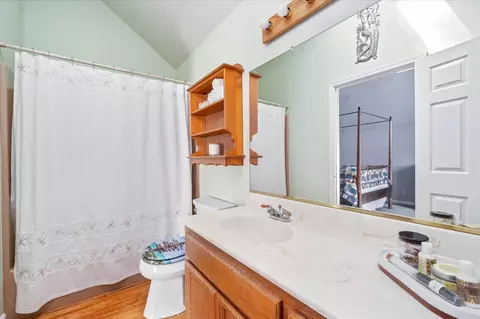 Bath - 1708 Bear Clover Ct, Arnold, CA 95223 photo 2 of 3
