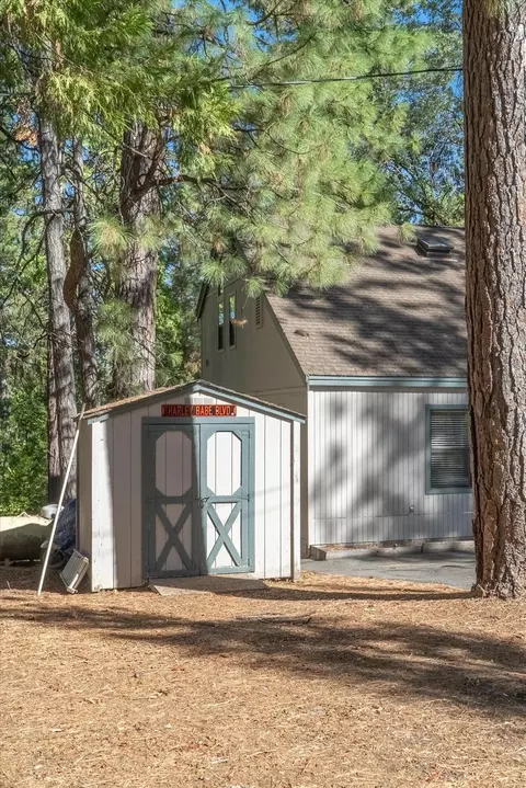 Exterior - 1708 Bear Clover Ct, Arnold, CA 95223 photo 7 of 11