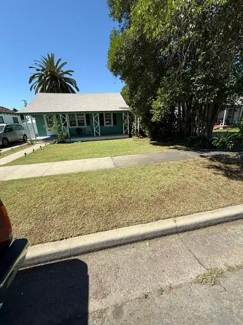 328 E 20th St, Merced, CA 95340