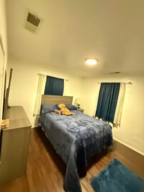 Bedroom - 328 E 20th St, Merced, CA 95340 photo 2 of 2