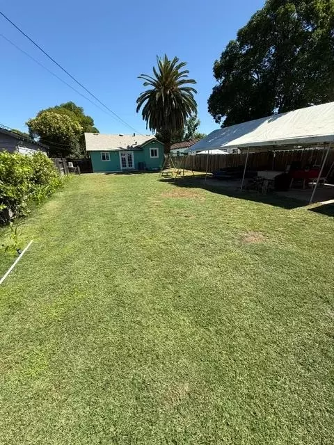 Exterior - 328 E 20th St, Merced, CA 95340 photo 11 of 11
