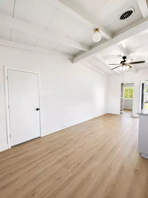 Living - 834 Daisy Ave, Lodi, CA 95240 photo 2 of 3