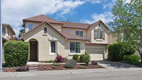 101 S Pinnacles Cir, Sacramento, CA 95835