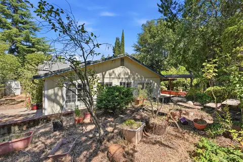 Exterior - 4026 Bright Ct, Placerville, CA 95667 photo 14 of 20