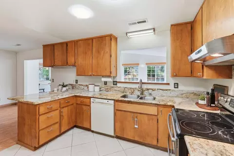Kitchen - 4026 Bright Ct, Placerville, CA 95667 photo 3 of 5