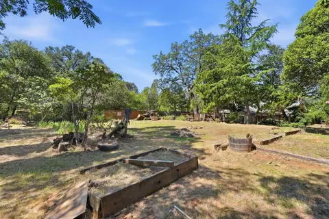 Exterior - 4026 Bright Ct, Placerville, CA 95667 photo 11 of 20