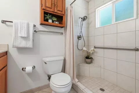 Bath - 4026 Bright Ct, Placerville, CA 95667 photo 3 of 3
