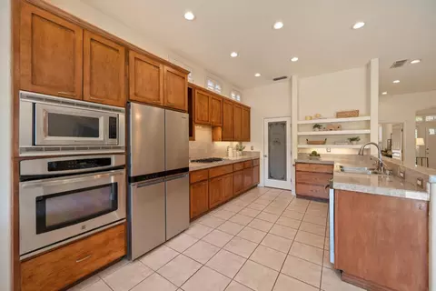 Kitchen - 5514 Delrose Ct, Carmichael, CA 95608 photo 2 of 3