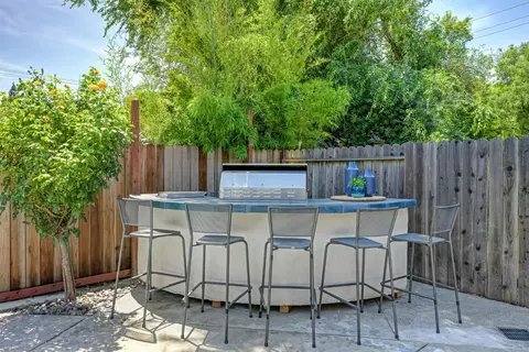 Exterior - 5514 Delrose Ct, Carmichael, CA 95608 photo 9 of 21