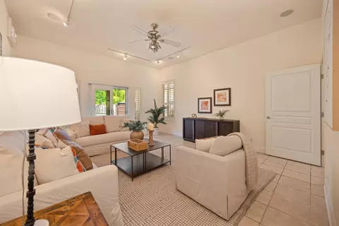 Living - 5514 Delrose Ct, Carmichael, CA 95608 photo 5 of 11