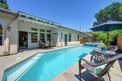 Exterior - 5514 Delrose Ct, Carmichael, CA 95608 photo 15 of 21