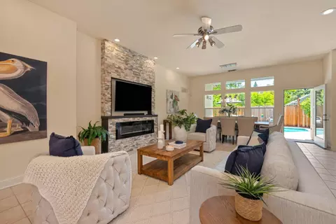 Living - 5514 Delrose Ct, Carmichael, CA 95608 photo 1 of 11