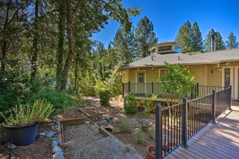 Exterior - 1870 Cable Rd, Camino, CA 95709 photo 3 of 5