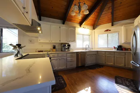 Kitchen - 1870 Cable Rd, Camino, CA 95709 photo 2 of 3