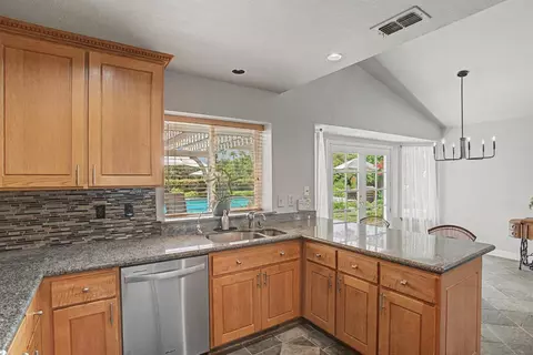 504 Dorset Ct, Winters, CA 95694 photo 10