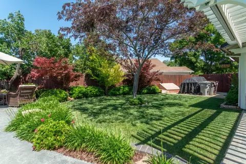 504 Dorset Ct, Winters, CA 95694 photo 3
