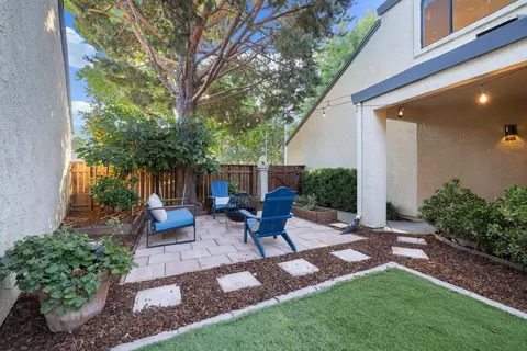 Exterior - 1162 Drummond Ave, Davis, CA 95618 photo 4 of 12