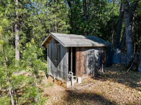 30220 Magra Rd, Gold Run, CA 95717 photo 3