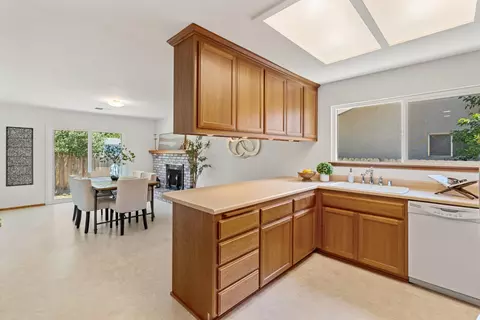 Kitchen - 1408 Camphor Ln, Davis, CA 95618 photo 4 of 4