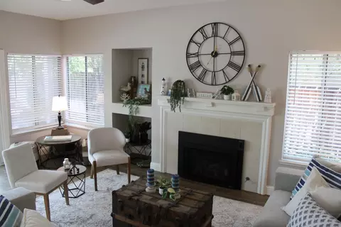Living - 1331 Claremont Dr, Tracy, CA 95376 photo 3 of 3