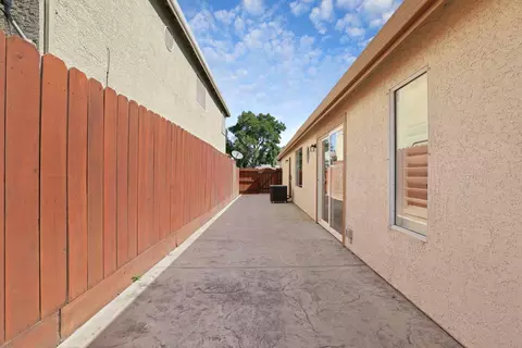 Exterior - 1170 Cornucopia Pl, Tracy, CA 95377 photo 5 of 12