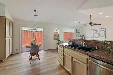 Kitchen - 1170 Cornucopia Pl, Tracy, CA 95377 photo 6 of 6