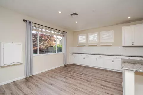 Living - 3965 Deergrass Cir, Rocklin, CA 95677 photo 5 of 6