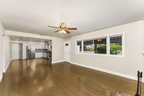 Living - 2551 Lillian Ln, Carmichael, CA 95608 photo 3 of 4