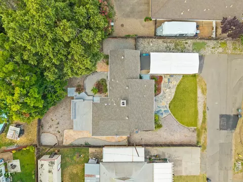 View/Area - 2551 Lillian Ln, Carmichael, CA 95608 photo 2 of 6