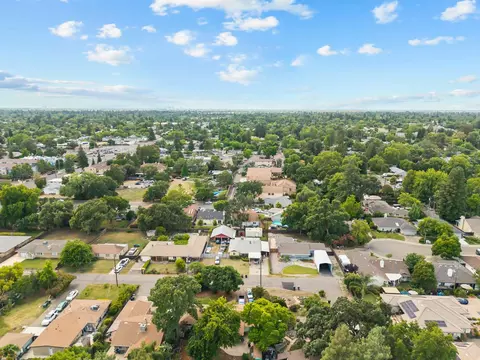View/Area - 2551 Lillian Ln, Carmichael, CA 95608 photo 5 of 6