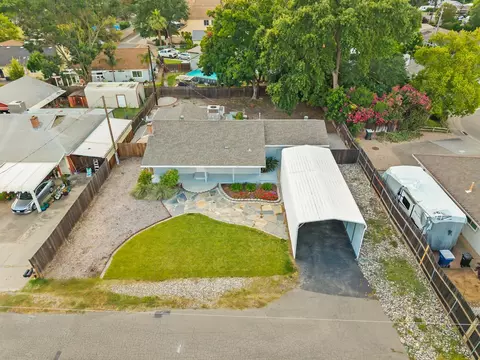 View/Area - 2551 Lillian Ln, Carmichael, CA 95608 photo 4 of 6