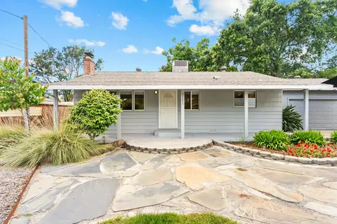 2551 Lillian Ln, Carmichael, CA 95608