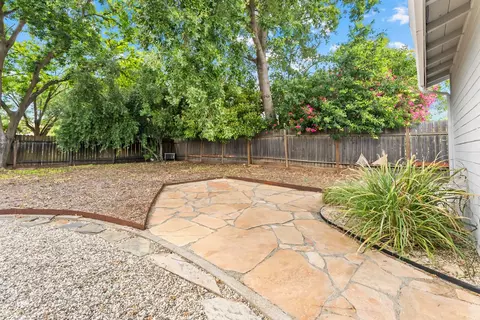 Exterior - 2551 Lillian Ln, Carmichael, CA 95608 photo 11 of 16