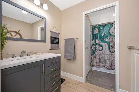 Bath - 4820 Pilot View Dr, Pilot Hill, CA 95664 photo 1 of 5