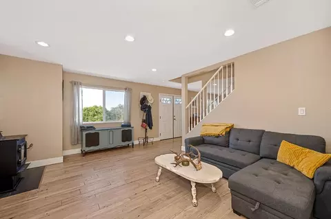 Living - 4820 Pilot View Dr, Pilot Hill, CA 95664 photo 3 of 3