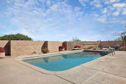 Exterior - 2465 W Vernalis, Tracy, CA 95304 photo 7 of 17