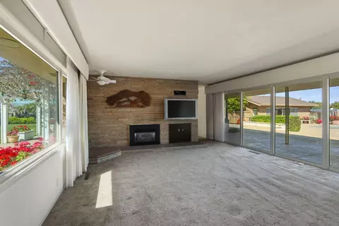 Living - 2465 W Vernalis, Tracy, CA 95304 photo 2 of 5