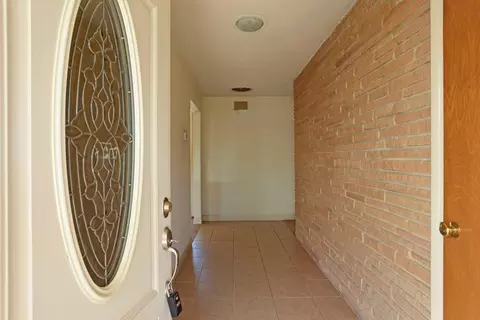 Entry Way - 2465 W Vernalis, Tracy, CA 95304 photo 1 of 3