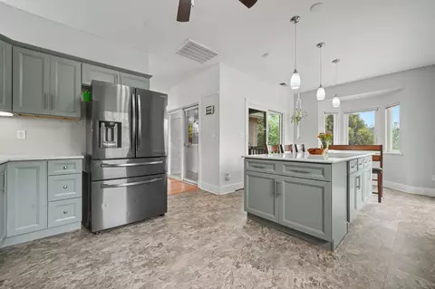 Kitchen - 18461 Shake Ridge Rd, Sutter Creek, CA 95685 photo 8 of 9